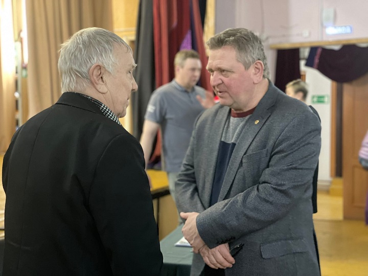 yUzfrhnDAvw 2.jpg
